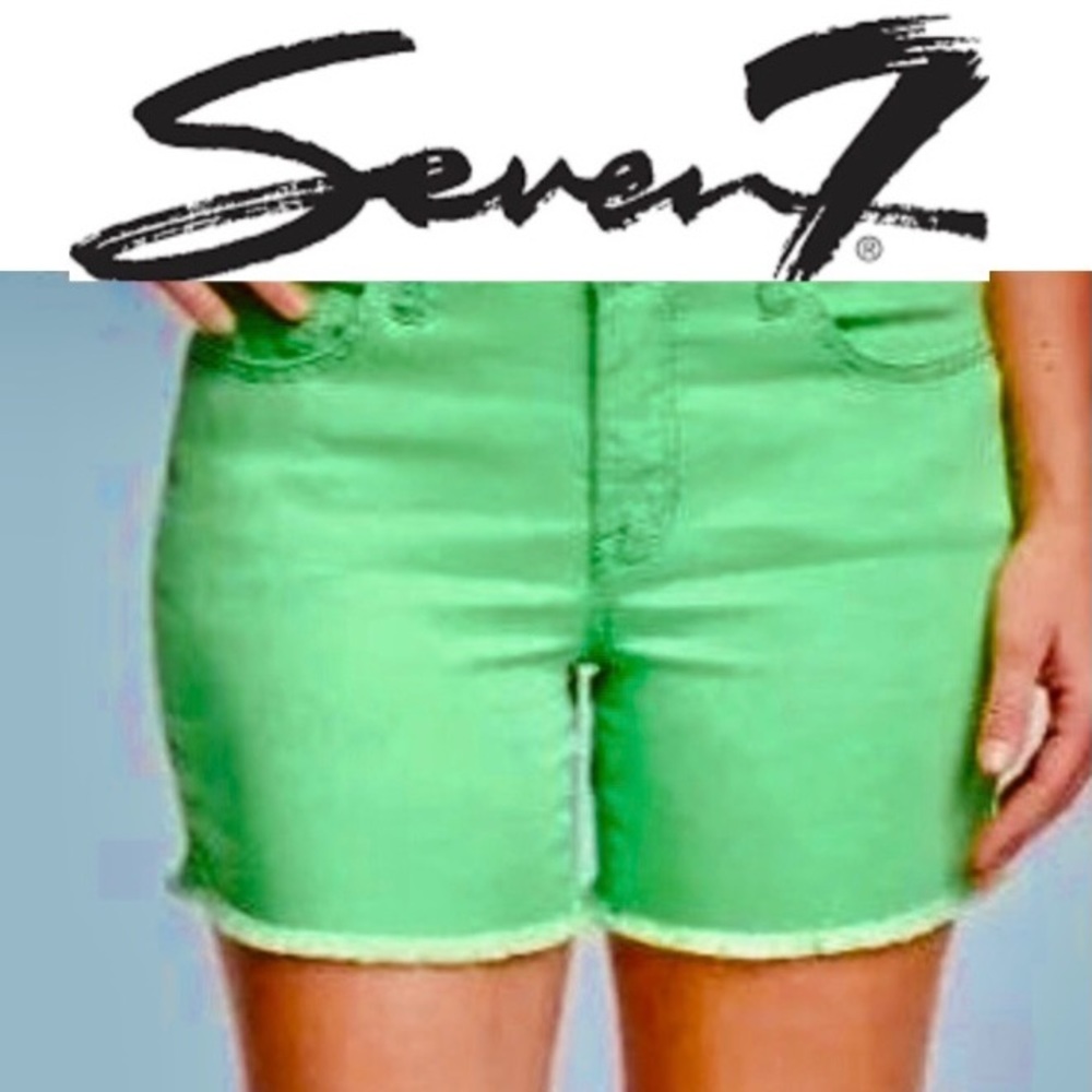NWT SEVEN7 WEEKEND CUT OF JEAN SHORT  SZ:4.  LE. Bright Green. NOW$22. MRSP:$59
